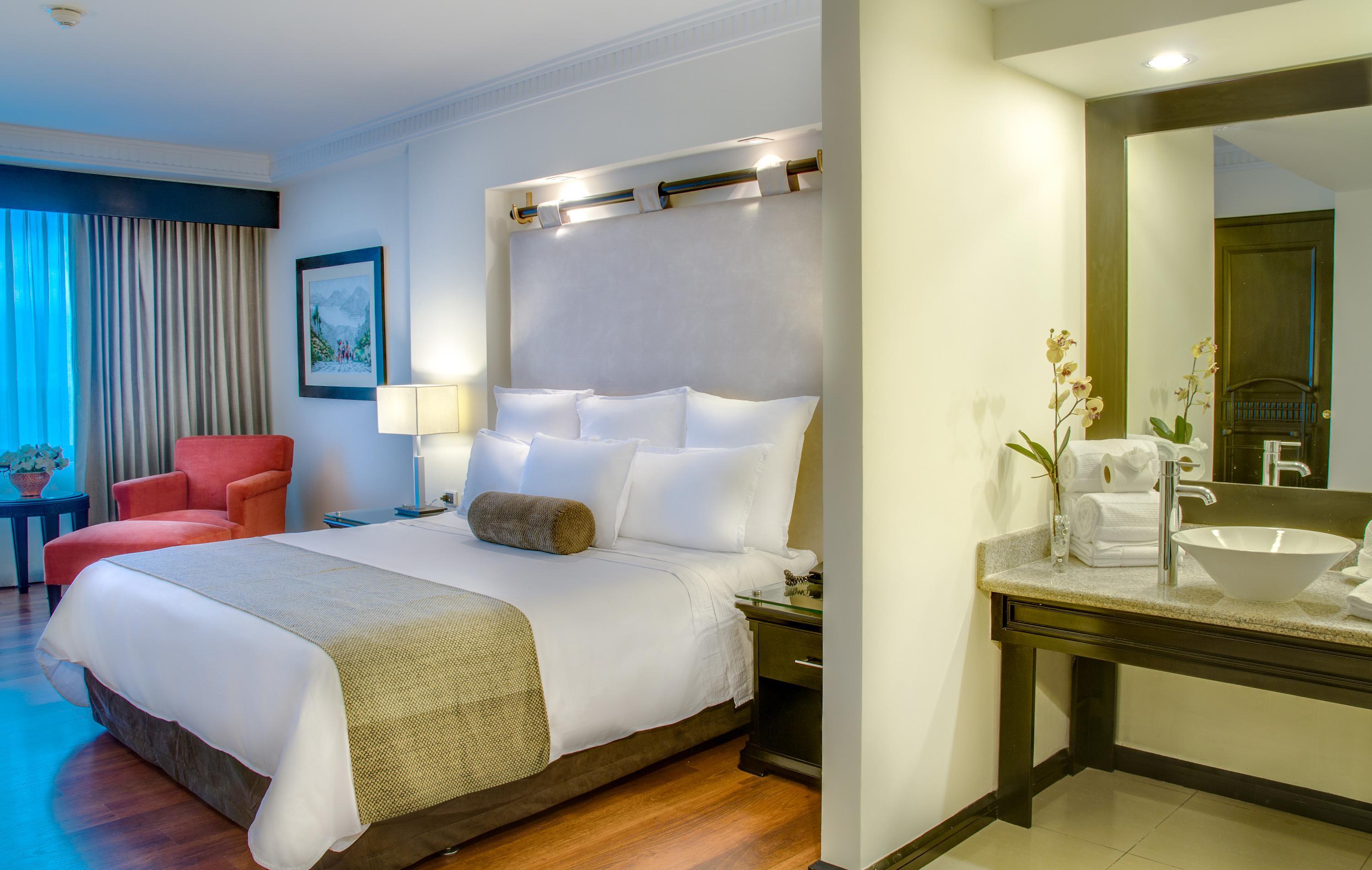 Tikal Futura Hotel & Convention Center Guatemala City Exterior photo