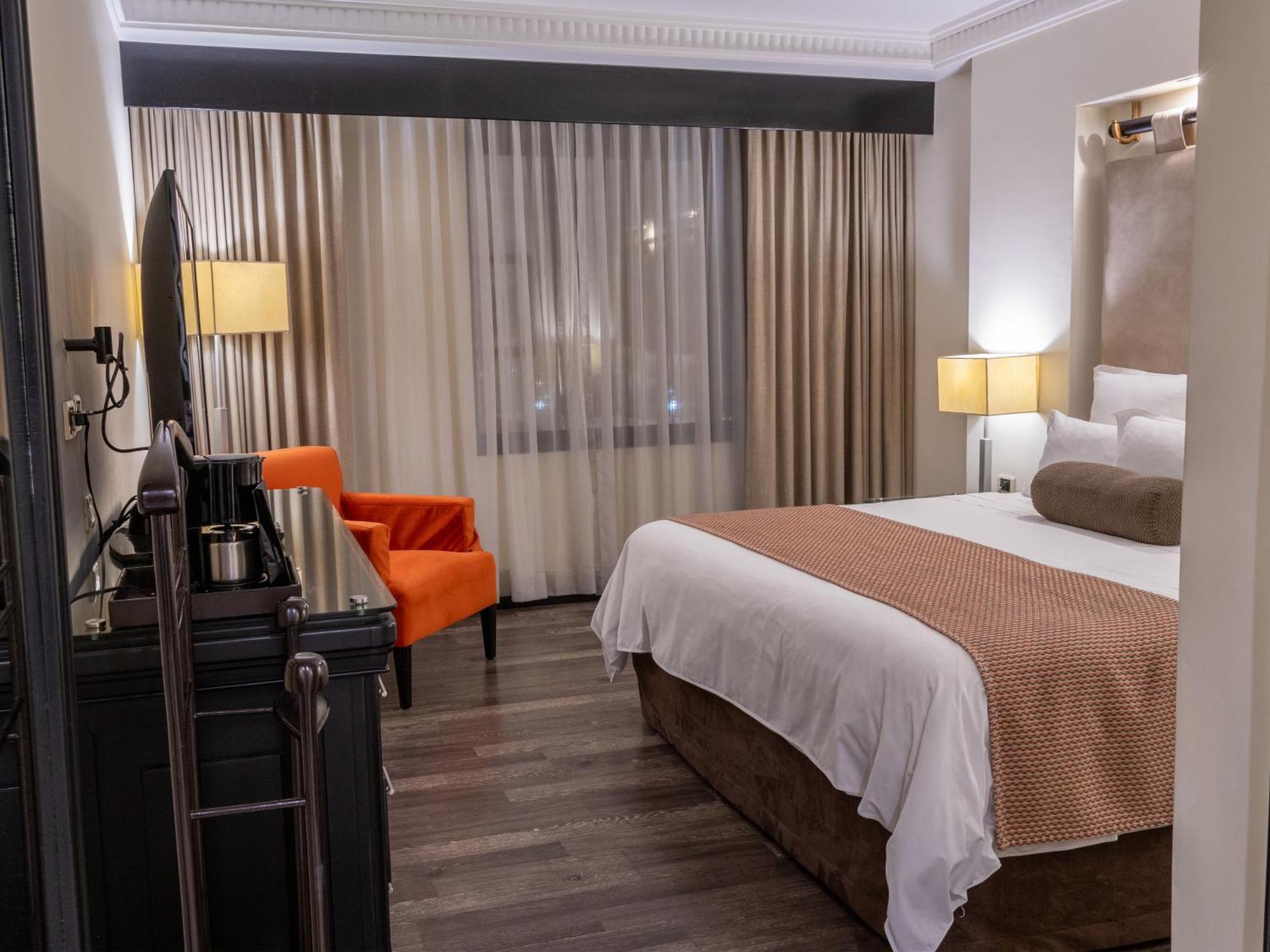 Tikal Futura Hotel & Convention Center Guatemala City Room photo
